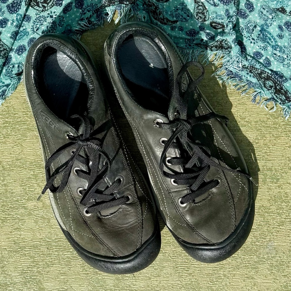 Keen Black Athletic Shoes